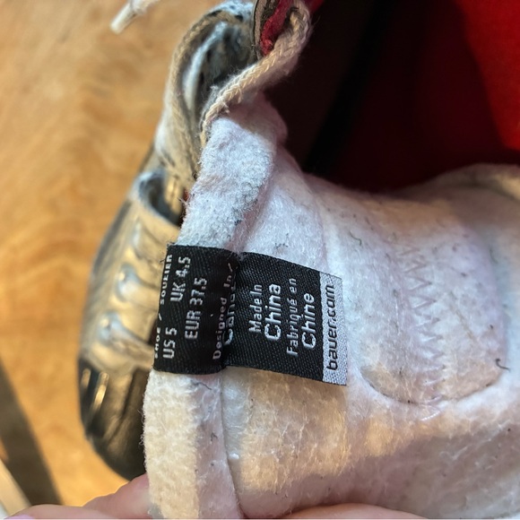 Bauer Vapor x4 Hockey Skates - kids size 5, Black, Red, and Gray - Picture 10 of 11